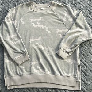 American Eagle camo sweatshirt medium